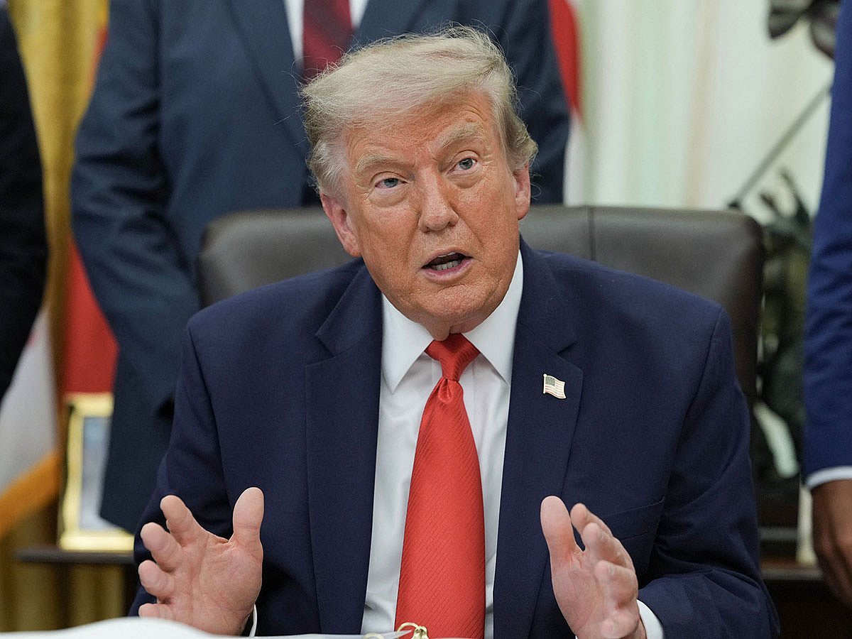 Trump Boasts Naval Dominance Amid Iran War and Global Oil Shock